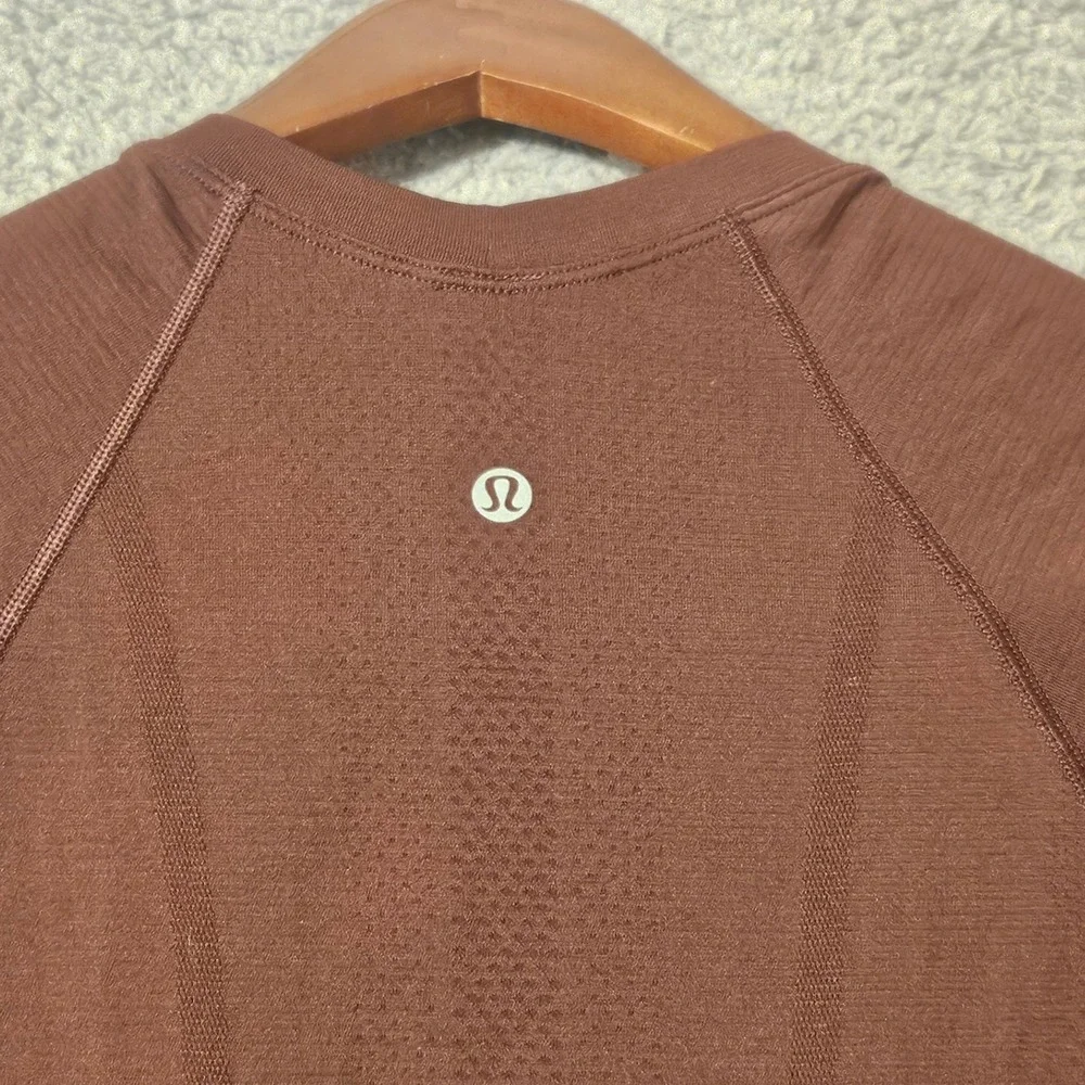 Lululemon Swiftly Tech Short Sleeve Shirt Maroon Red Women's Size 2